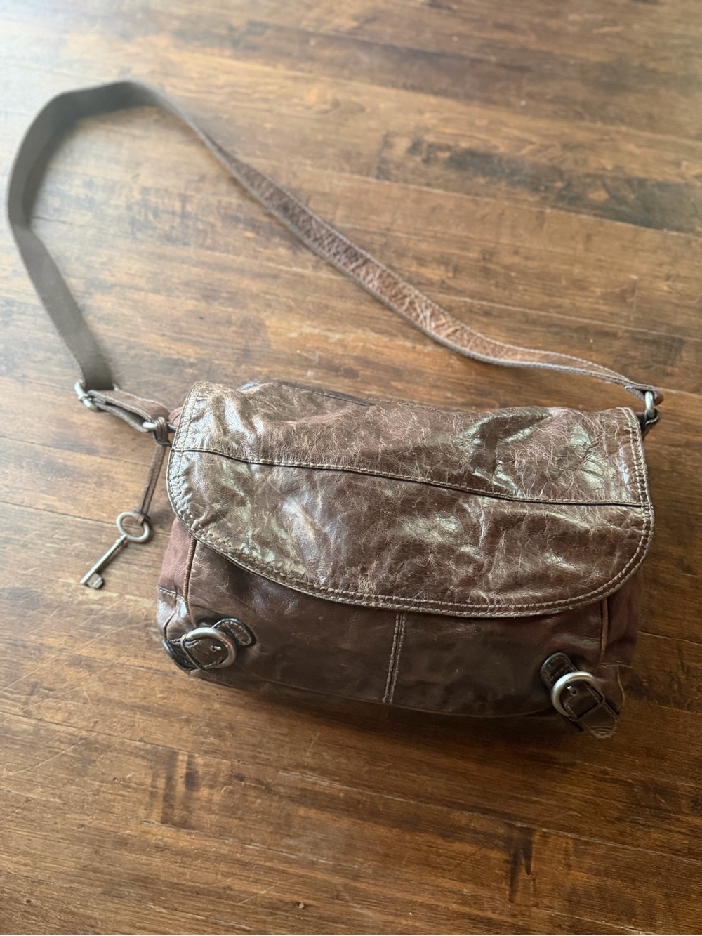 Fossil Long Live Vintage Brown Distressed Leather Unisex Messenger Overnight Bag